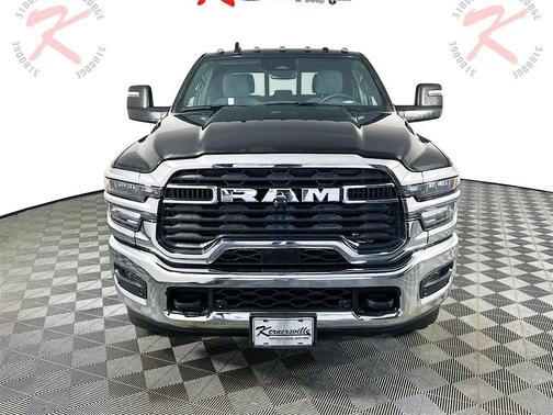 2025 RAM 2500 Tradesman Crew Cab 4x4 6'4' Box