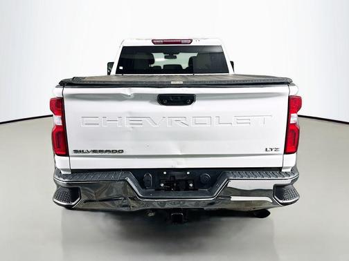 Summit White 2022 Chevrolet Silverado 2500 LTZ