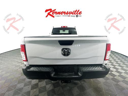 2022 RAM 2500 Tradesman Crew Cab 4x2 8' Box