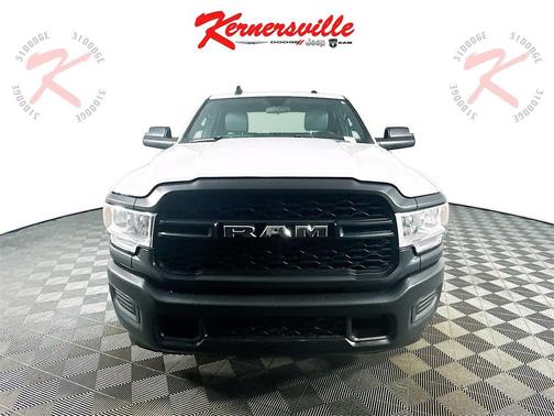 2022 RAM 2500 Tradesman Crew Cab 4x2 8' Box