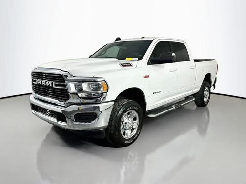 Bright White Clearcoat 2021 RAM 2500 Big Horn Crew Cab 4x4 6'4' Box