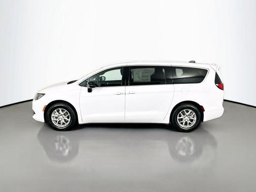 Bright White Clearcoat 2026 Chrysler Voyager LX