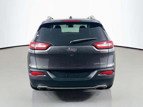 Granite Crystal Metallic Clearcoat 2015 Jeep Cherokee Limited