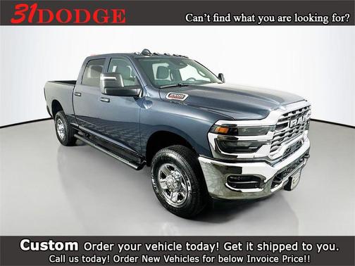 2026 RAM 2500 Tradesman Crew Cab 4x4 6'4' Box