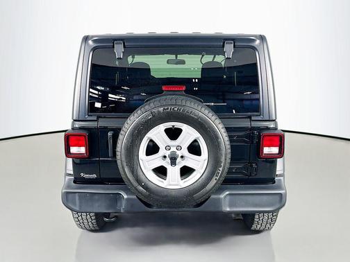 Black Clearcoat 2022 Jeep Wrangler Sport S