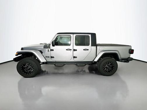 Billet Silver Metallic Clearcoat 2020 Jeep Gladiator Overland