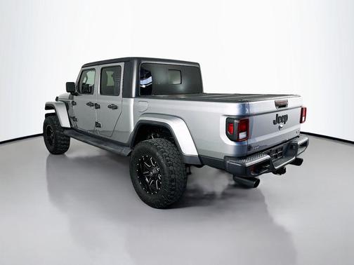 Billet Silver Metallic Clearcoat 2020 Jeep Gladiator Overland