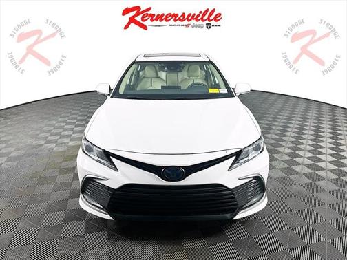 2024 Toyota Camry Hybrid LE