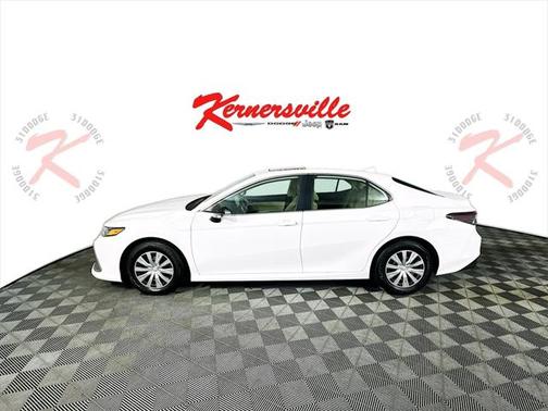 2024 Toyota Camry Hybrid LE