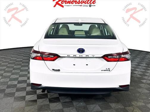 2024 Toyota Camry Hybrid LE