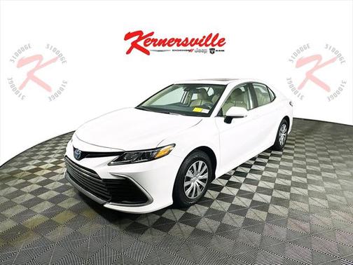 2024 Toyota Camry Hybrid LE