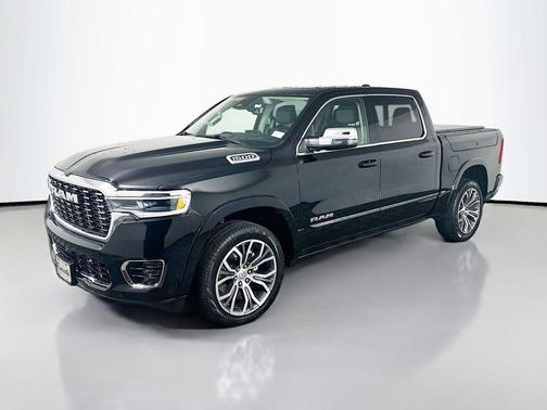 Diamond Black Crystal Pearlcoat 2026 RAM 1500 ST