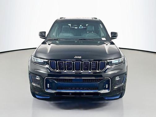 Diamond Black Crystal Pearlcoat 2025 Jeep Grand Cherokee L Overland