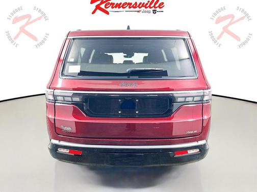 2026 Jeep Grand Wagoneer L 4x4