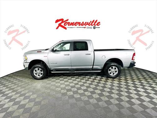 2022 RAM 3500 Big Horn Crew Cab 4x4 6'4' Box