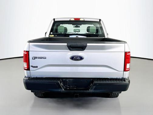 INGOT SILVER METALLIC 2015 Ford F-150 XL