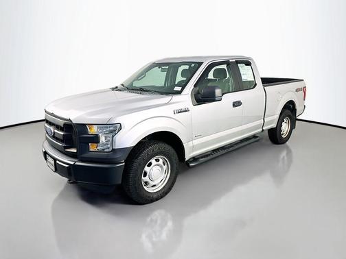 INGOT SILVER METALLIC 2015 Ford F-150 XL