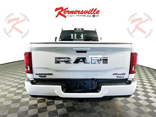 2025 RAM 2500 Laramie Crew Cab 4x4 8' Box