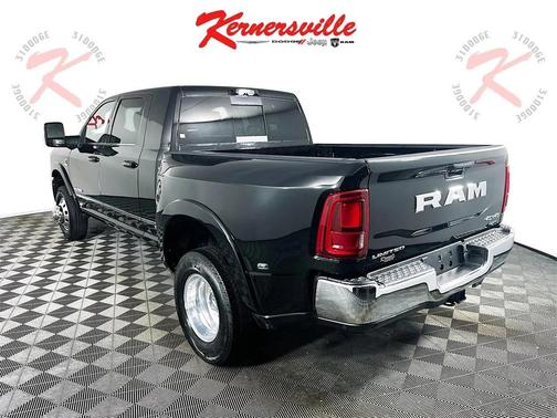 2026 RAM 3500 Limited 14in Dually