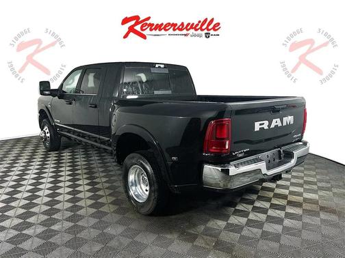 2026 RAM 3500 Limited 14in Dually
