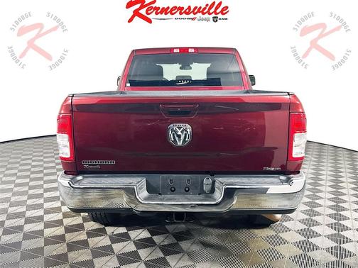 2020 RAM 2500 Big Horn Crew Cab 4X2 6'4' Box