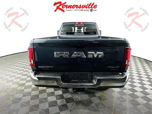 2025 RAM 3500 Laramie Crew Cab 4x4 8' Box