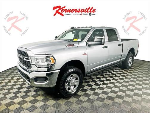 2023 RAM 2500 Tradesman Crew Cab 4x4 6'4' Box