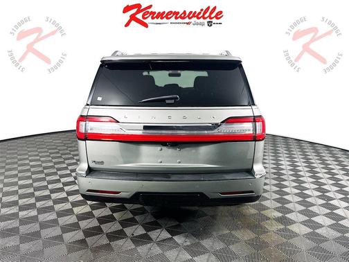 2019 Lincoln Navigator Standard