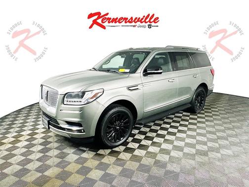 2019 Lincoln Navigator Standard
