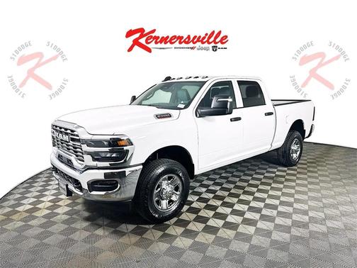 2026 RAM 2500 Tradesman Crew Cab 4x4 6'4' Box