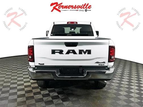2026 RAM 2500 Tradesman Crew Cab 4x4 6'4' Box