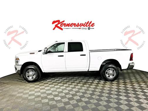 2026 RAM 2500 Tradesman Crew Cab 4x4 6'4' Box