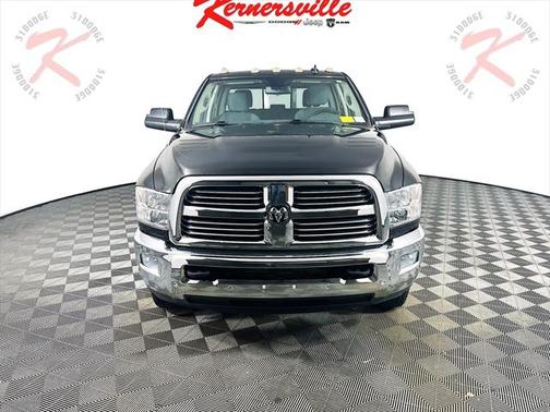 2017 RAM 3500 Big Horn Crew Cab 4x4 8' Box