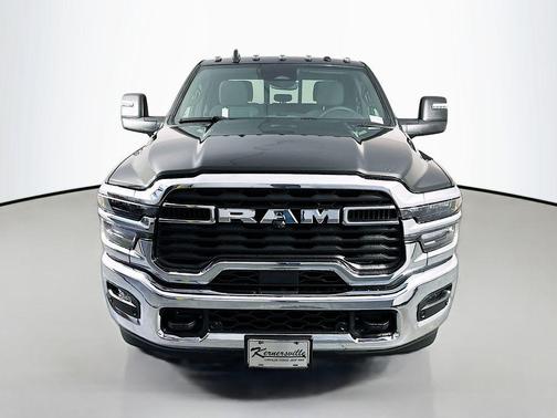 Diamond Black Crystal Pearlcoat 2026 RAM 3500 Tradesman Crew Cab 4x4 8' Box