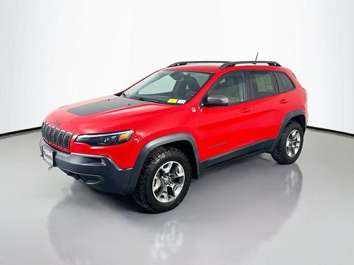 Firecracker Red Clearcoat 2019 Jeep Cherokee Trailhawk