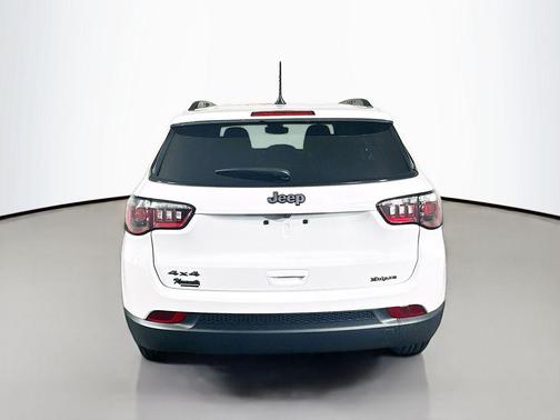 bright white clearcoat 2026 Jeep Compass Latitude