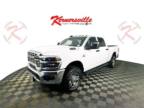 2025 RAM 3500 Tradesman Crew Cab 4x4 6'4' Box