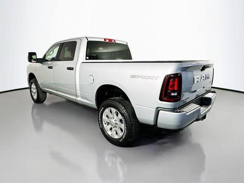 Silver Zynith 2026 RAM 3500 Big Horn Crew Cab 4x4 6'4' Box