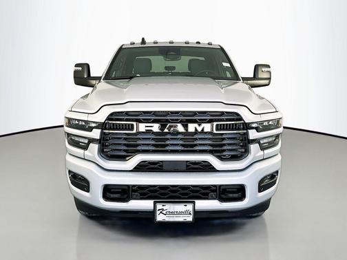 Silver Zynith 2026 RAM 3500 Big Horn Crew Cab 4x4 6'4' Box