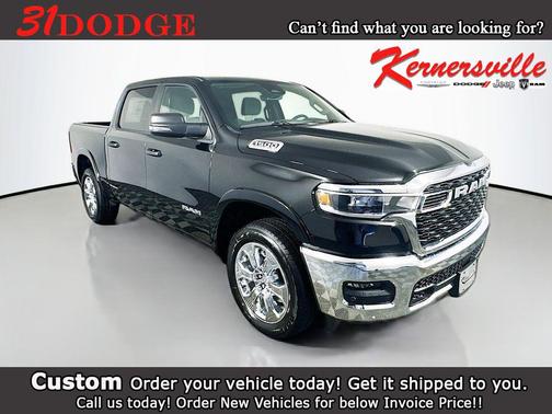 Diamond Black Crystal Pearlcoat 2026 RAM 1500 Big Horn/Lone Star