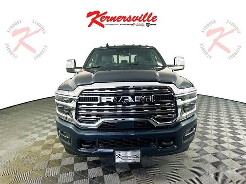 2025 RAM 3500 Limited Crew Cab 4x4 8' Box
