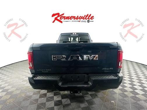 2025 RAM 3500 Limited Crew Cab 4x4 8' Box