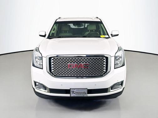 White Frost Tricoat 2017 GMC Yukon Denali