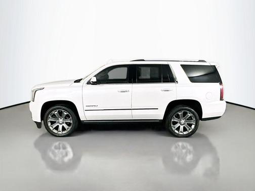 White Frost Tricoat 2017 GMC Yukon Denali