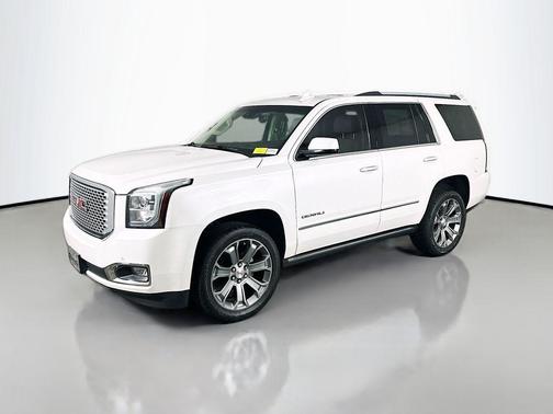 White Frost Tricoat 2017 GMC Yukon Denali