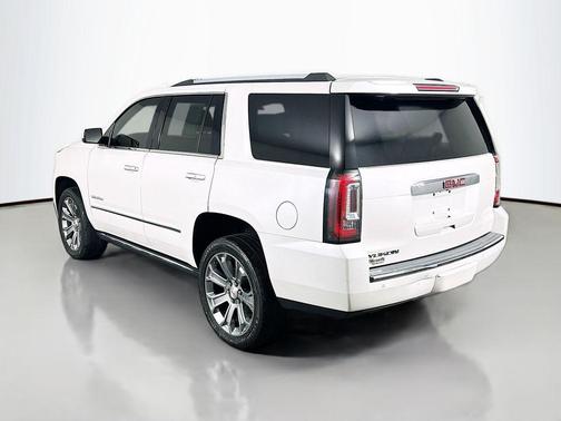 White Frost Tricoat 2017 GMC Yukon Denali