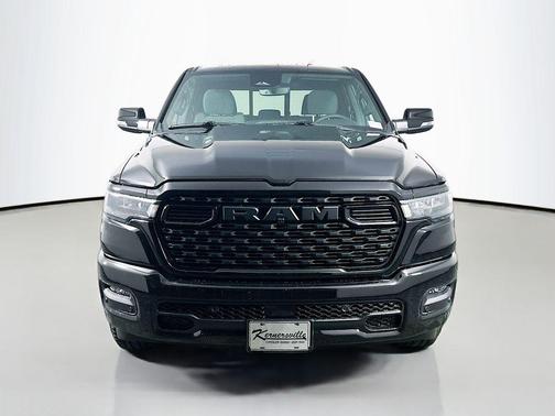 Diamond Black Crystal Pearlcoat 2026 RAM 1500 Big Horn/Lone Star