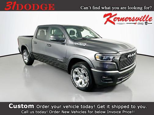 Granite Crystal Metallic Clearcoat 2025 RAM 1500 Big Horn/Lone Star