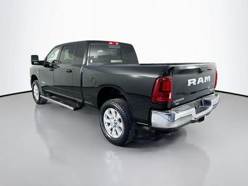 Diamond Black Crystal Pearlcoat 2026 RAM 3500 Laramie Mega Cab 4x4 6'4' Box