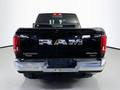 Diamond Black Crystal Pearlcoat 2026 RAM 3500 Laramie Mega Cab 4x4 6'4' Box